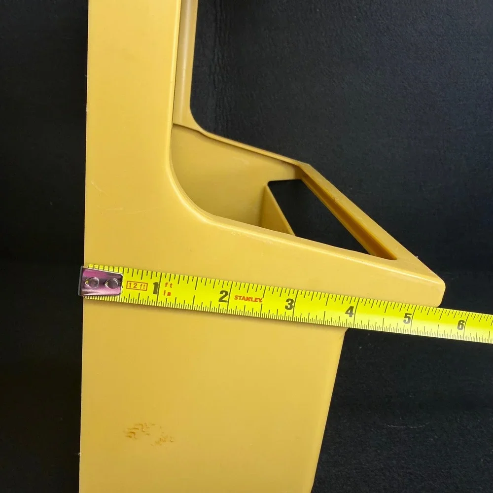 VTG 1981 Rubbermaid Clean Up Caddy Organizer Yellow Wall Door Mount 2320 USA